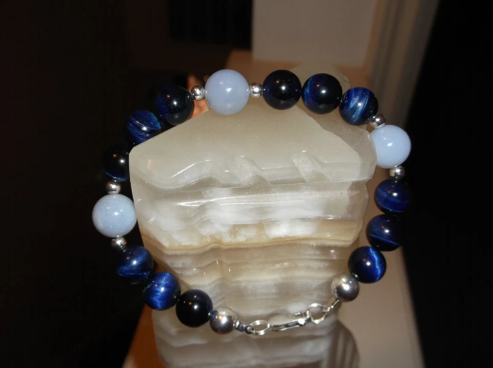 PULSERA HOMBRE HECHA A MANO 8 3/4" 10 MM OJO DE TIGRE AZUL/CALCEDONIA AZUL S ESTERLINA S Foto 3 de 4