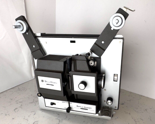 BELL & HOWELL Autoload Dual 8mm/Super 8 Movie Projector #456A **WORKS**