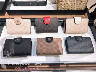 ☆COACH☆MEDIUM ZIP AROUND WALLET IN SIGNATURE CANVAS COACH® Outlet | Medium Corner Zip Wallet In Signature Canvas