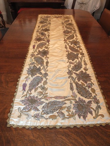 Victorian Hand Embroidered Table Runner - Picture 2 of 10