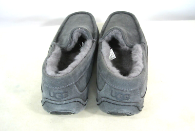 NEW UGG Men display picture 3