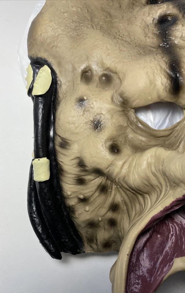 Predator Movie Teen/Adult Latex Face Mask Full Facial Coverage Cosplay Costume - Image 2 of 4