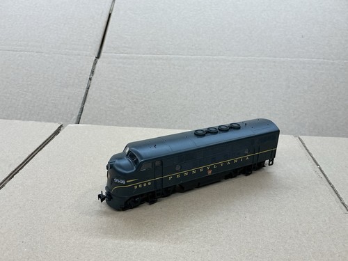 PROTO 2000 HO SCALE DIESELLOK F7 A UNIT PENNSYLVANIA N.9508 LESEN! | Zustand: Used