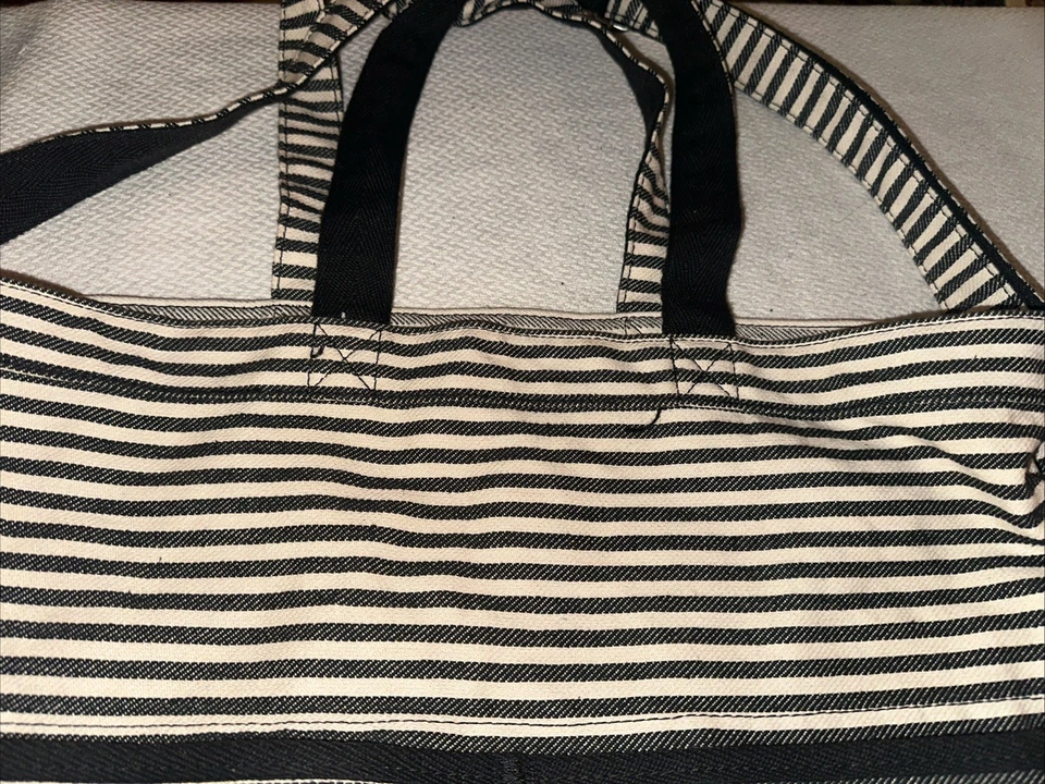 Bolso Bandolera Thirty One Retro Metro Negro Blanco Rayas Llevar Todos los Bolsillos Foto 4 de 4