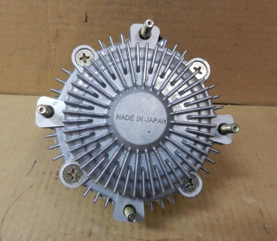 Toyota Celica Corona MKII Hilux 1968-74 1,9 L 2,0 L bomba de agua nueva con embrague de ventilador Foto 4 de 4