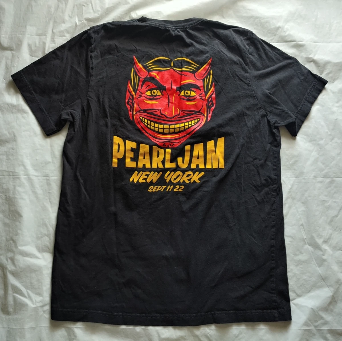 Pearl Jam Concert Shirt In Pearl Jam Concert Memorabilia for sale