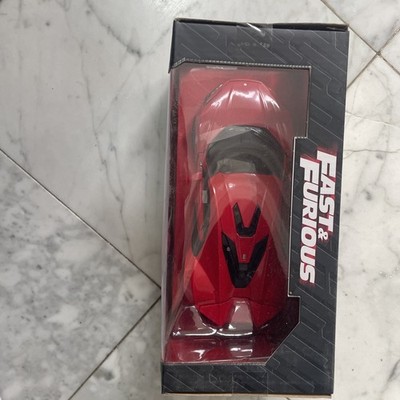 JADA FAST & FURIOUS LYKAN HYPERSPORT 1/18 with LIGHTS & DOM FIGURE