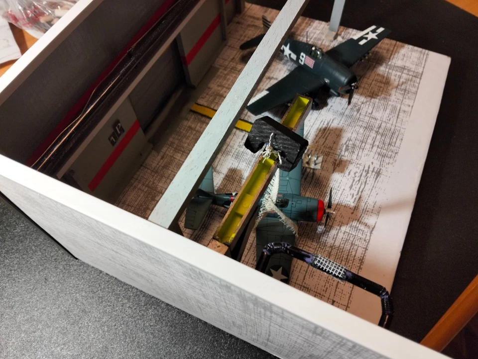 diorama 1/72 Hangar aerei militari 35x25x17 possibilità di personalizzazione. - Immagine 3 di 4