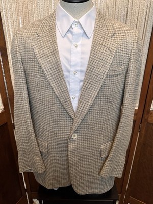 Very Nice Vintage Geoffrey Beene - 100% Raw Silk Herringbone Sport Coat