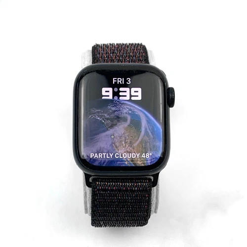 Apple Watch Series 6 Space Gray Aluminum Case GPS 40mm with Black Nylon Loop