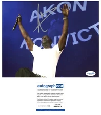 AKON SIGNED KONVICT RAPPER SINGER 8x10 PHOTO - ACOA COA