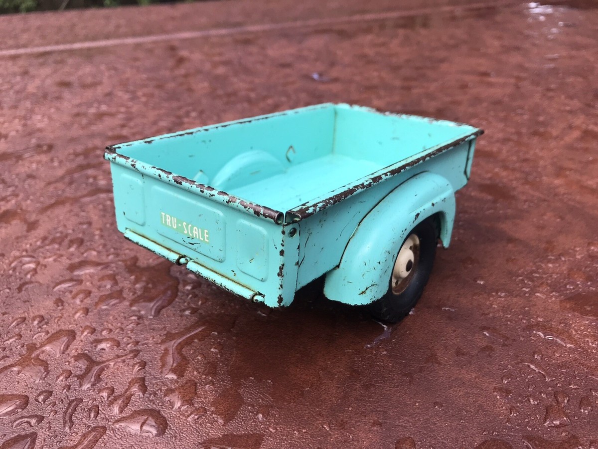 Vintage 1959-1960 Tru Scale International Harvester B Model Pickup