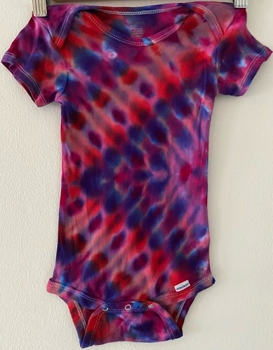 Nuevo Tie Dye 12 meses Gerber Onsies 100 % algodón manga corta todas las estaciones todos los días - Imagen 11 de 15