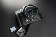 Genuine Real Leather Half Camera Case Bag Cover for FUJIFILM X-T200