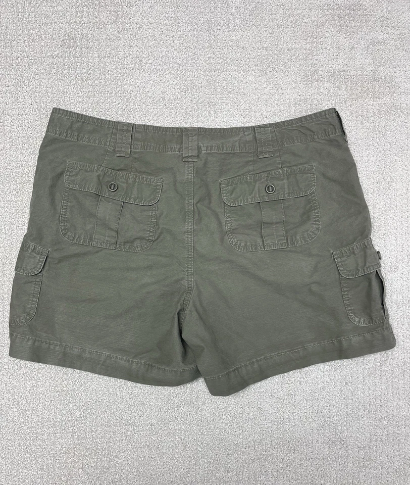 Cabela’s Women’s Cargo Shorts  Size 18 Olive Green 7 Pockets Outdoors Hiking - Image 2 of 4