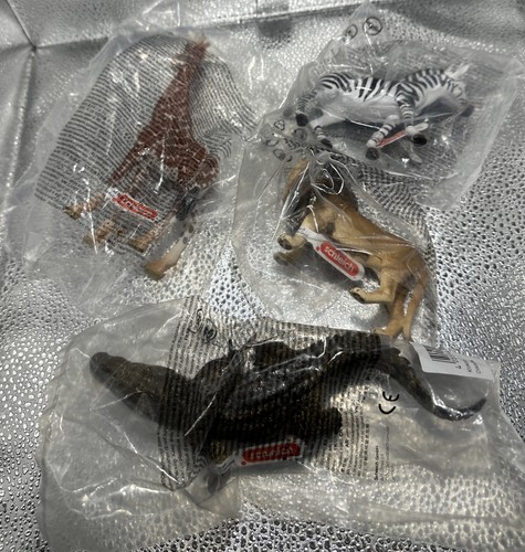 Schleich 4 Animal Of The Jungle Zebra , Lion, Crocodile & Giraffe - Picture 6 of 6