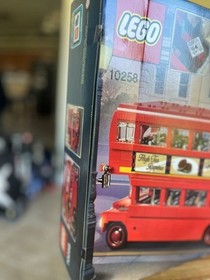 LEGO Creator Expert London Bus 10258 (1686 pieces) NEW & SEALED w/box creases