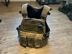 Crye Precision AVS plate carrier MD plate bags /SM harness ranger green