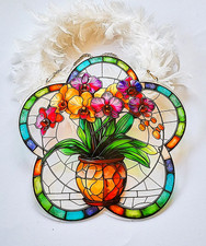 Charmante Schmetterlingsorchidee als Fenster-Wandbild mit beidseitigem Motiv.