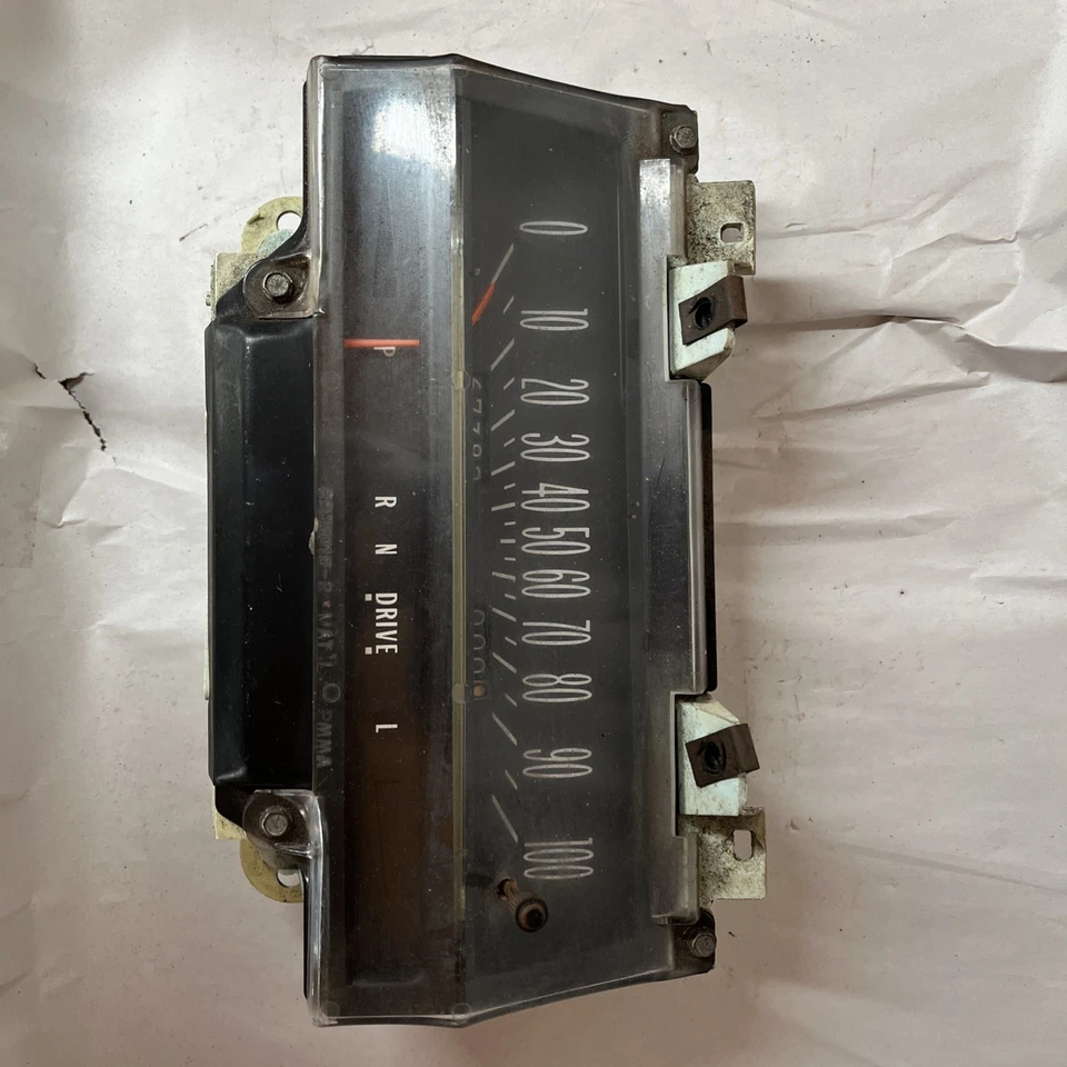 Cadillac Seville 1976-1979 velocímetro piezas no probadas 57 k Foto 2 de 4