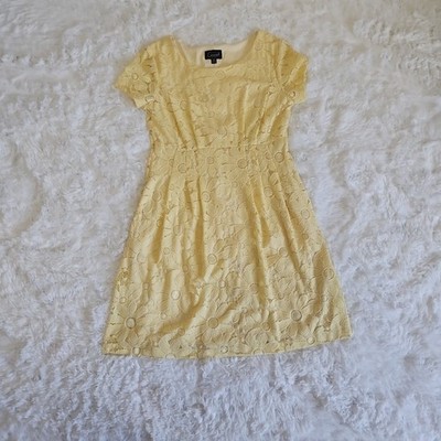Connected Apparel Yellow Lace Dress Size 10 Floral Crochet Short Sleeve 
