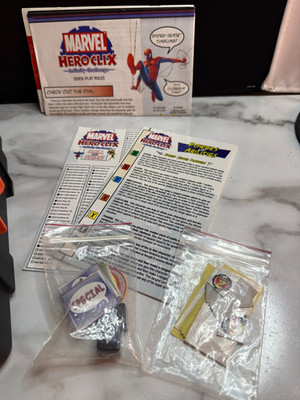 Marvel Hero Clix Game w Various Pieces - Foldable Game Mat - HDX Case