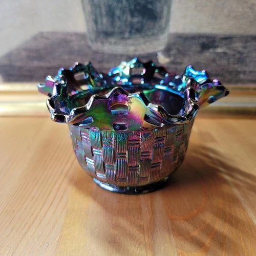 Fenton Amethyst Carnival Glass Basket Weave Bowl – Open Edge – Signed Fenton