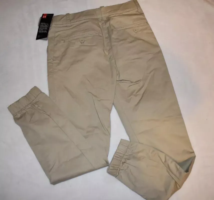 Boys under online armour khaki pants