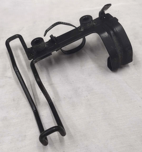 2010-2017 Yamaha Stryker V Star XVS 1300 Fuel Pipe Holder OEM 3D8-21374-10-00 - Picture 2 of 5