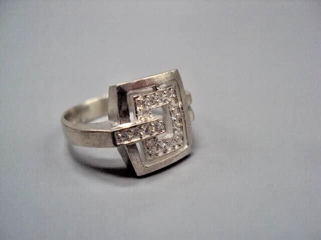 Anillo de plata para hombre con diseño de hebilla y piedras blancas hecho a mano talla 10 u Foto 2 de 4