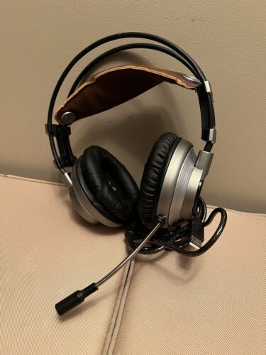 XIBERIA Model K9 High End Gaming Headphones w/ Microphone - Afbeelding 1 van 2