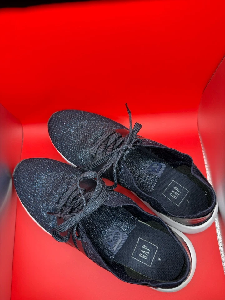 Tenis para mujer GAP talla 9 EE. UU. - zapatos tejidos azules oscuros brillantes con detalles negros Foto 4 de 4