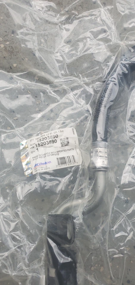 Conjunto de manguera de enfriador de aceite de motor OEM GMC SIERRA 2500HD 2004 6,0 Foto 2 de 2