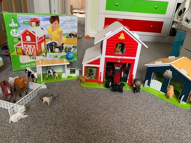 elc wooden farm set