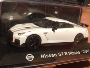 1 43 Scale Supercars 17 Nissan Gt R Nismo By Panini Ebay