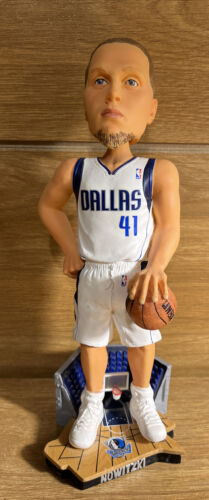 Dirk Noitzki Legends Of The Court Forever Collectible Bobble Head Rare 10” #2311 - Picture 1 of 13