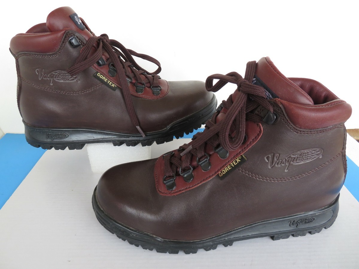 VASQUE Wo's Ankle Boots Size 7M SKYWALK Gore-Tex Hiking
