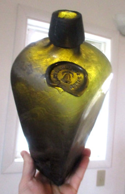 NICE BLACKGLASS CASE GIN CRUDE APPLIED SEAL W/PICTURED BELL 1860'S ERA DUG L@@K