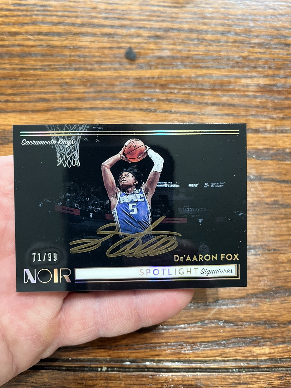 2018-19 Panini Noir De’Aaron Fox Spotlight Signatures Auto /99
