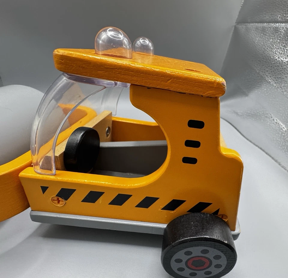 Vehículo de construcción de rodillos de madera duradero Hape para niños de 3 años Foto 4 de 4