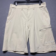 Huk Performance Fishing Shorts Mens Large Tan Khaki Cargo Zipper Pockets Stretch