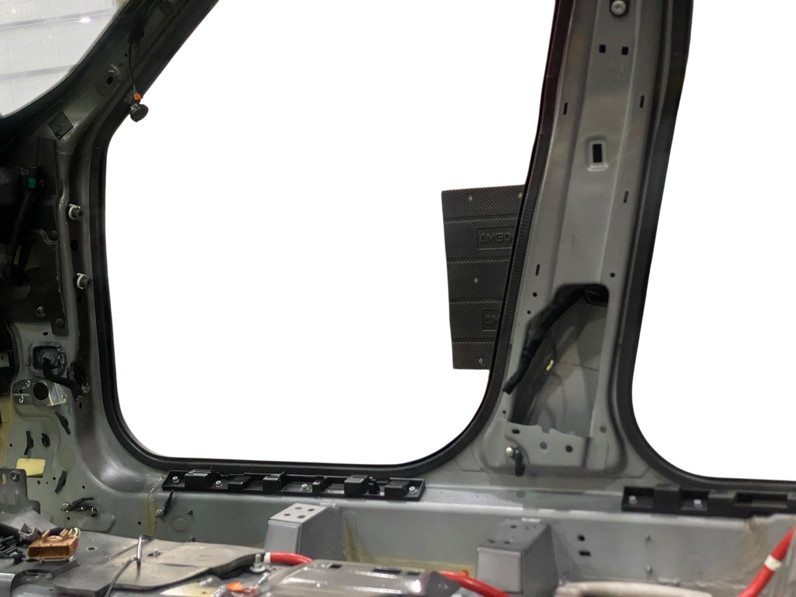 2017-2020 MASERATI LEVANTE M161 OEM RH RIGHT SIDE ROCKER PANEL *STRUCTURE CUT*