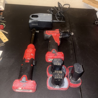 #ad #ad SNAP ON 14.4 VOLT 1 4 HEX CT761AQC Ctrq717 Hex 5 Battery And Change $599.99