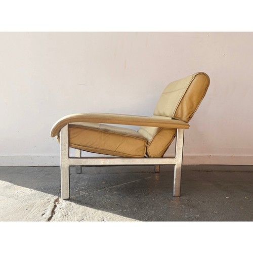 Mid-Century lounge chair byTim Bates for Pieff - Picture 2 of 9