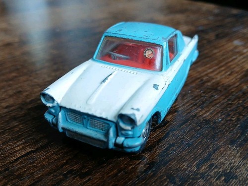 CORGI TOYS #231 TRIUMPH HERALD