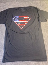 DC Comics T-Shirt Men's Large Black Superman Classic Logo American Flag Pullover