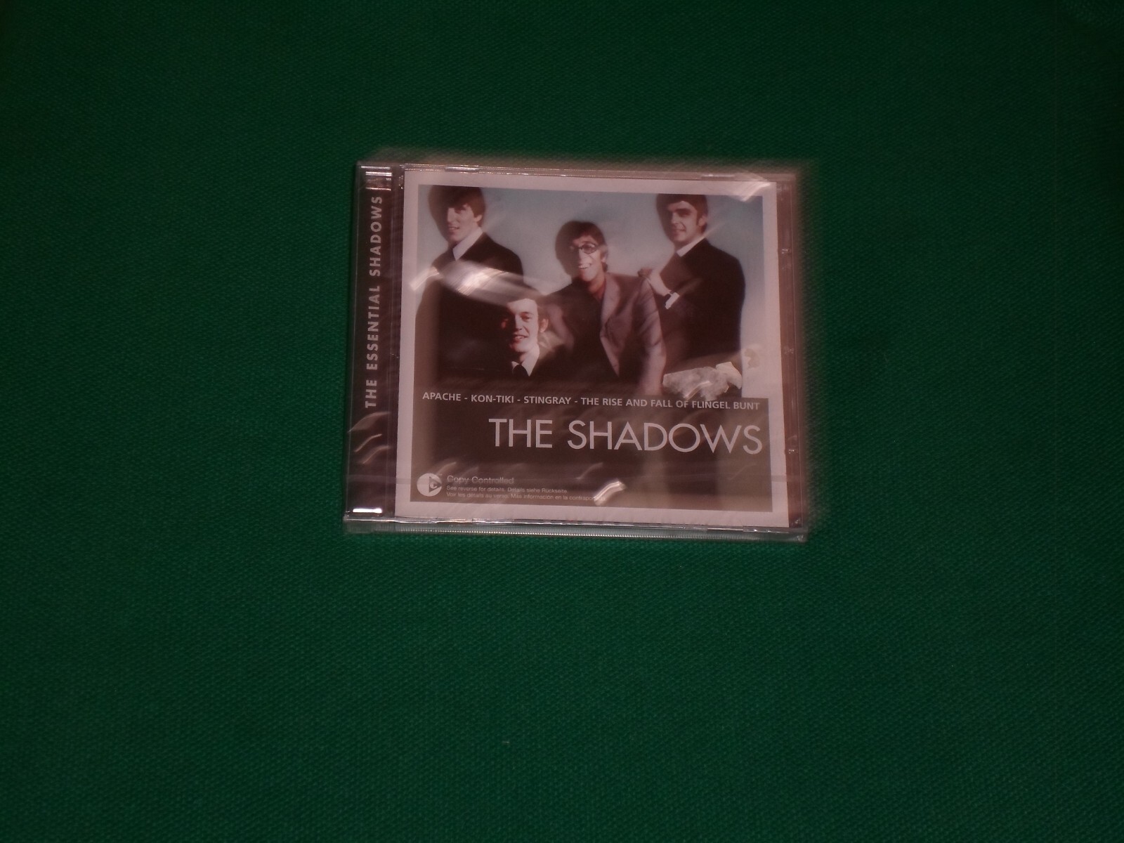 The Shadows ‎– The Essential cd