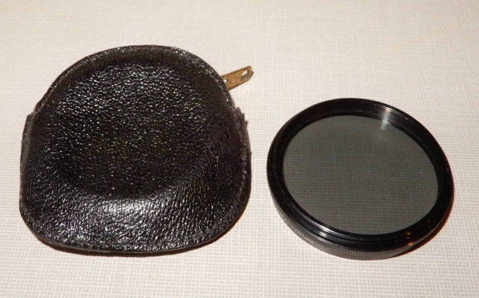 Spiratone Custom Polarizer Filter 49mm with Case (Japan) - Image 2 of 4