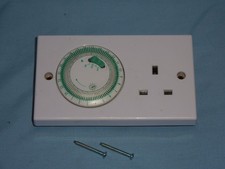 MECHANICAL TIMER SWITCH 24H- BACK BOX MOUNT - GREENBROOK TS70A-C