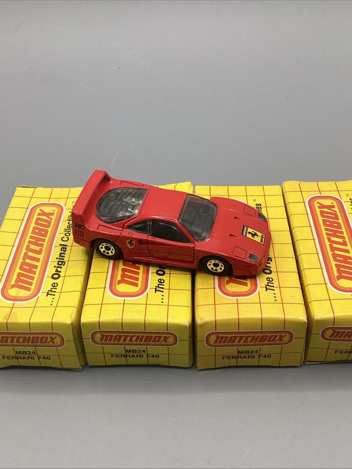 (4) NOS Vintage Matchbox 1988 Ferrari F40 Diecast Car Red 1:59 Scale W/Boxes - Image 3 of 4
